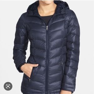 Great Condition North Face Loralei 550 Hooded Down Jacket, Black, XL